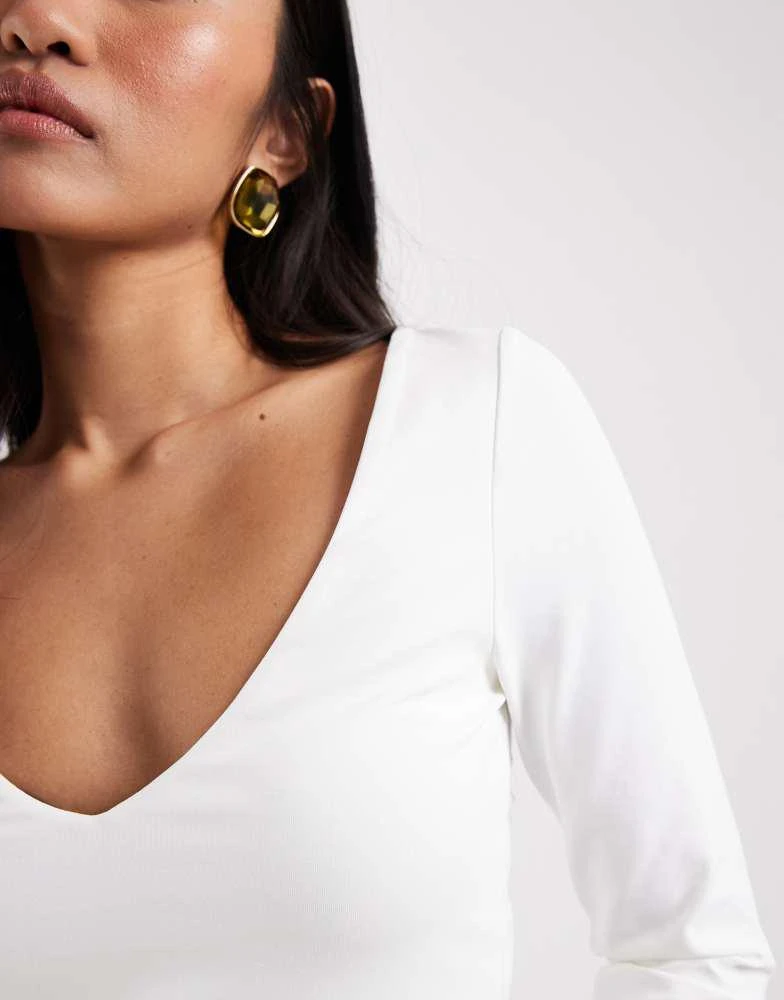 ASOS ASOS DESIGN polyamide slinky deep v neck top cream 4
