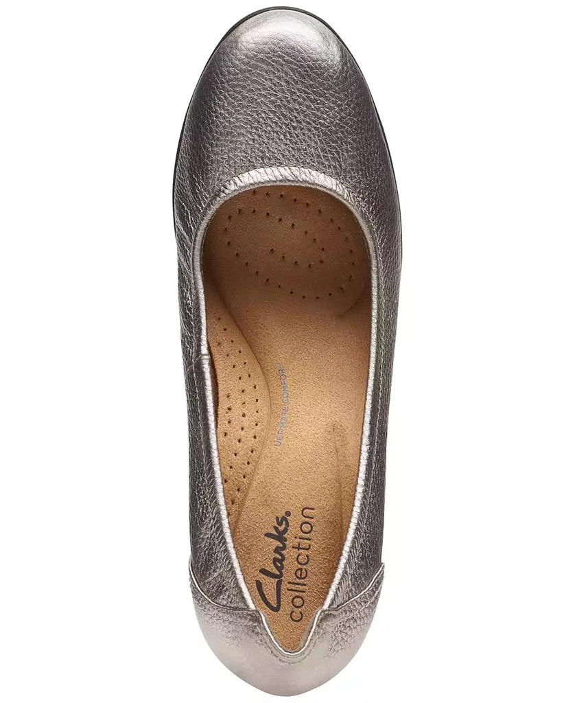 Clarks Women's Neiley Pearl Slip-On Pumps 9