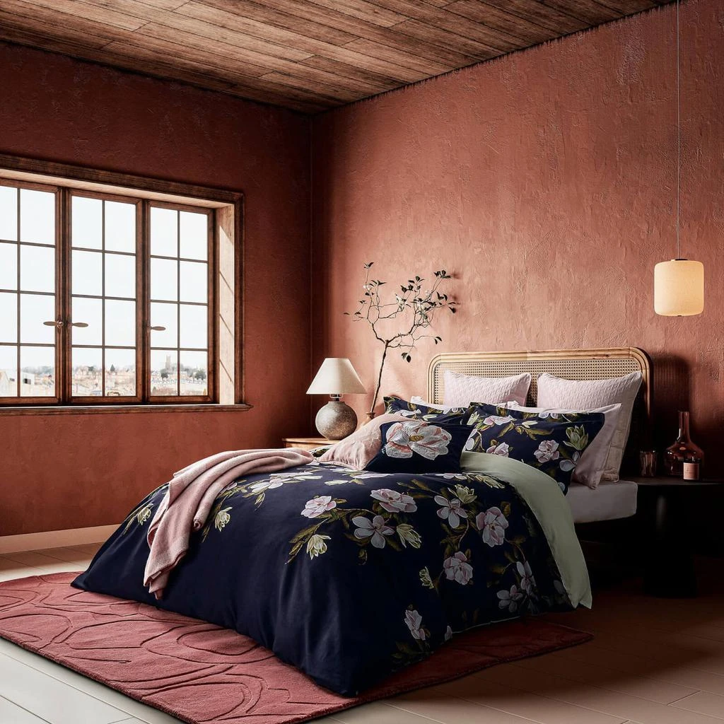 Ted Baker London Ted Baker Opal Floral Duvet Set - Navy 7