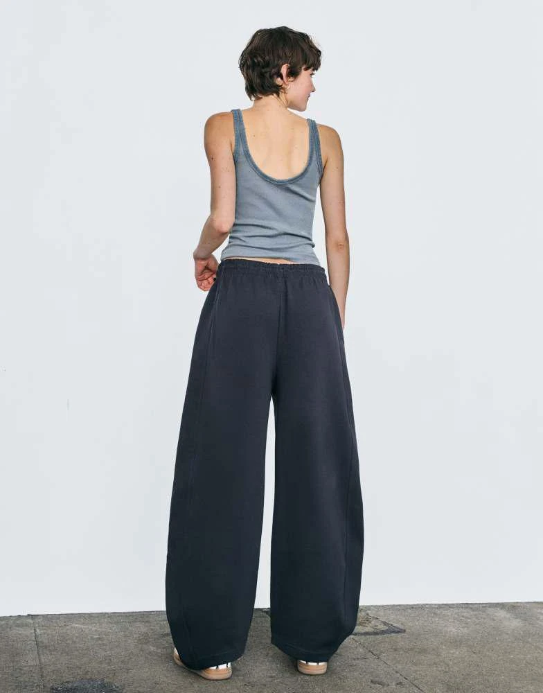Bershka Bershka plush barrel trousers in charcoal 4