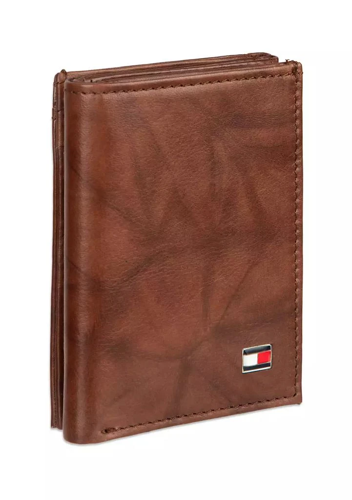 Tommy Hilfiger Men
s Magnetic Z-Fold Wallet
