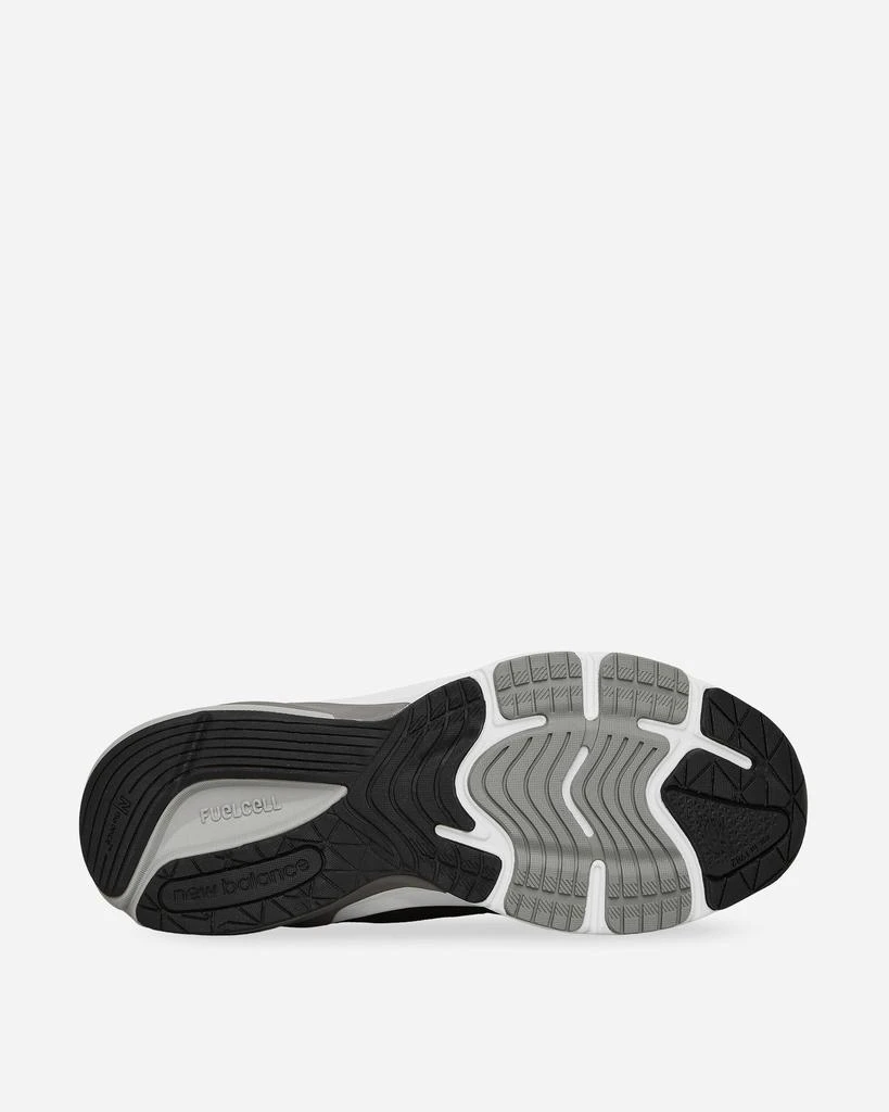 New Balance Women's Made in USA 990v6 Sneakers Black / White 6