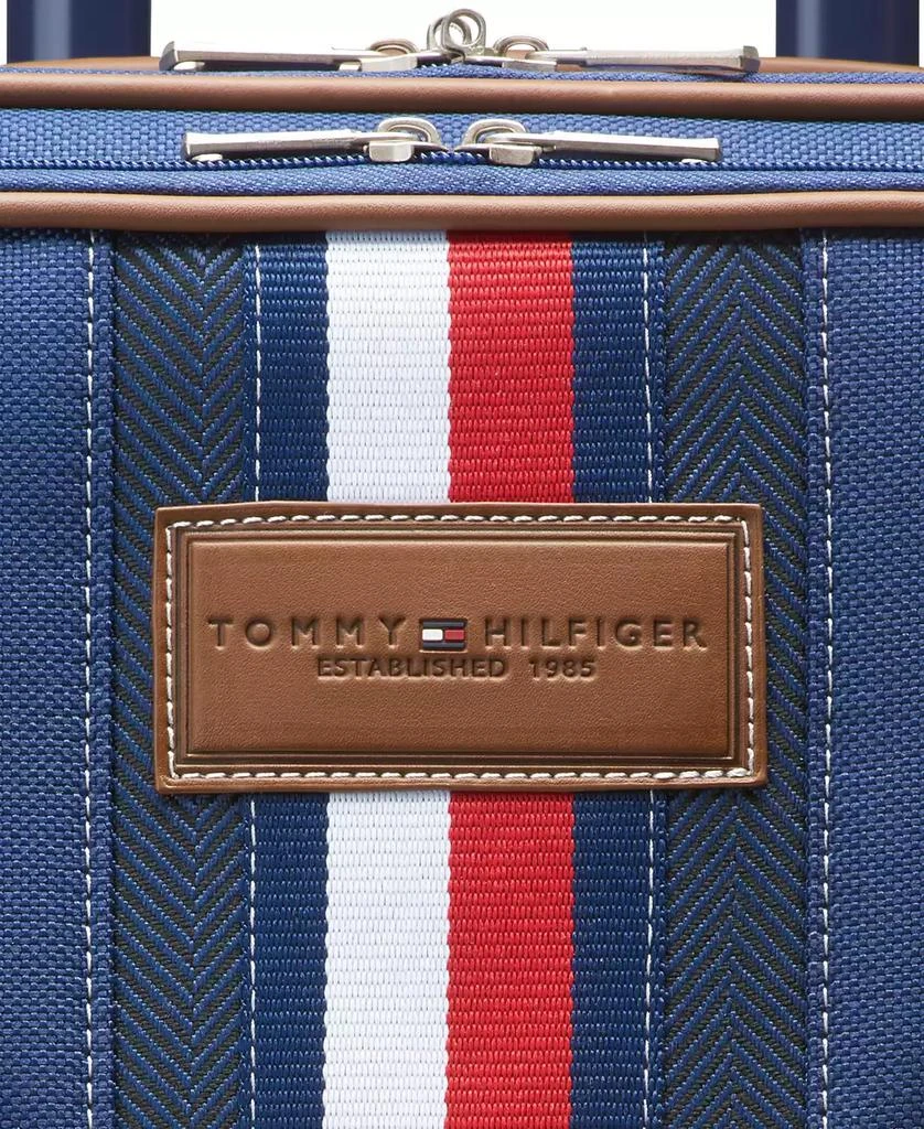 Tommy Hilfiger Logan 28" Softside Spinner 3