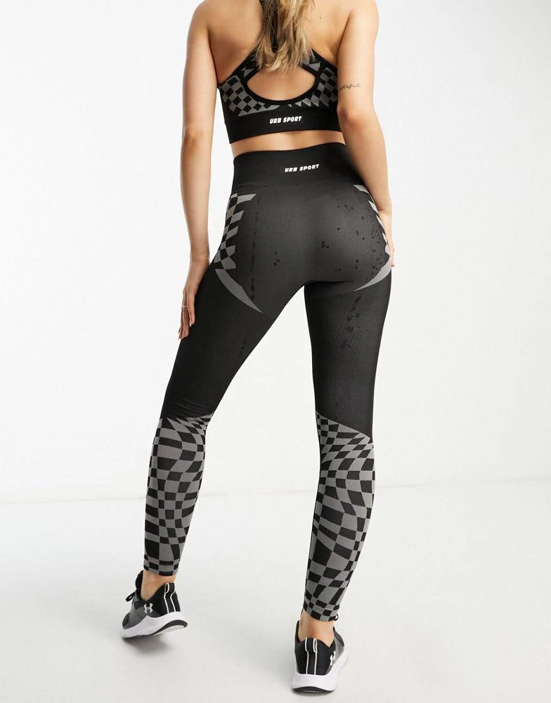 Urban Threads Urban Threads seamless leggings in checkerboard print 2