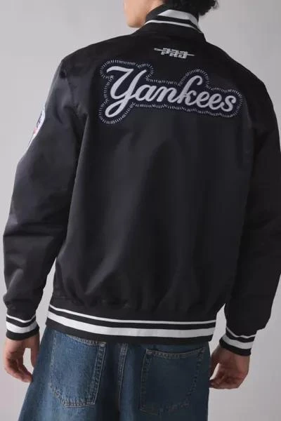 Pro Standard Pro Standard MLB New York Yankees Satin Bomber Jacket 2