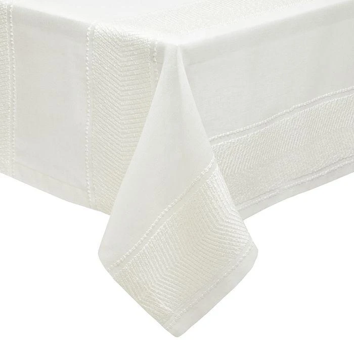 Mode Living Bianca Round Tablecloth, 90"