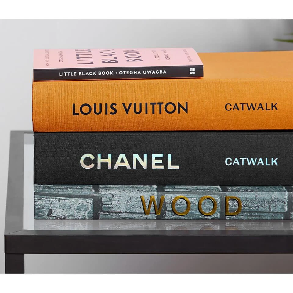 Thames and Hudson Ltd Thames and Hudson Ltd: Louis Vuitton Catwalk - The Complete Fashion Collections 2