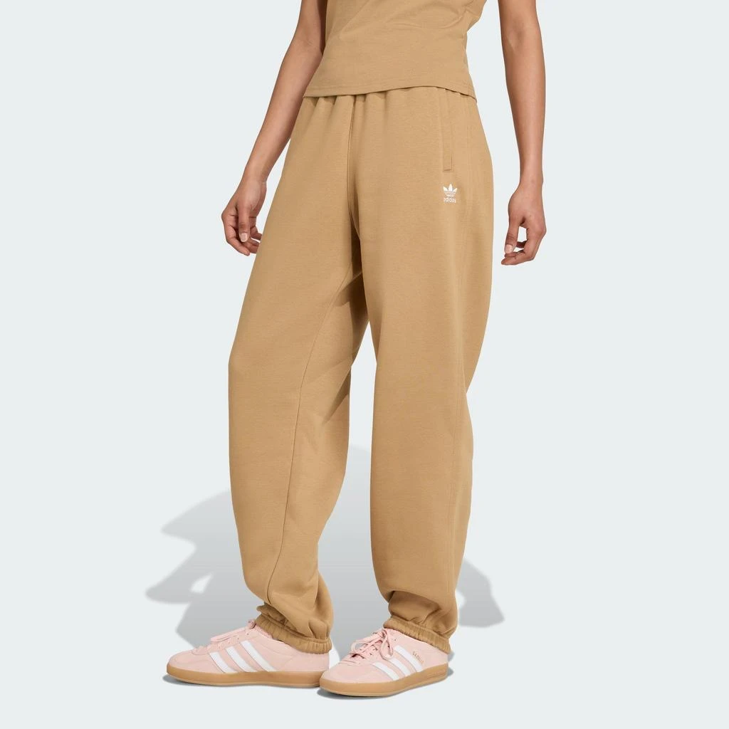Adidas Women's  Essentials Fleece Loose Joggers 1