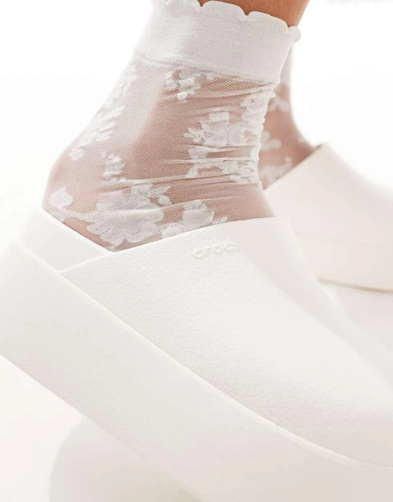 Crocs Crocs Dylan platform clog in white 2