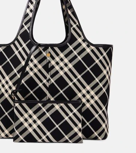 Burberry Burberry Check Medium canvas tote bag 6