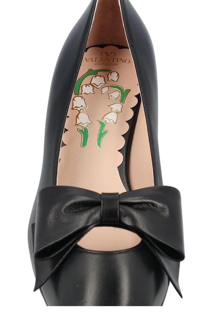 Valentino Valentino Bowow Round Toe Pumps 4