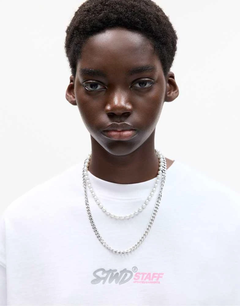 Pull&Bear Pull&Bear STWD studio t-shirt in white 3
