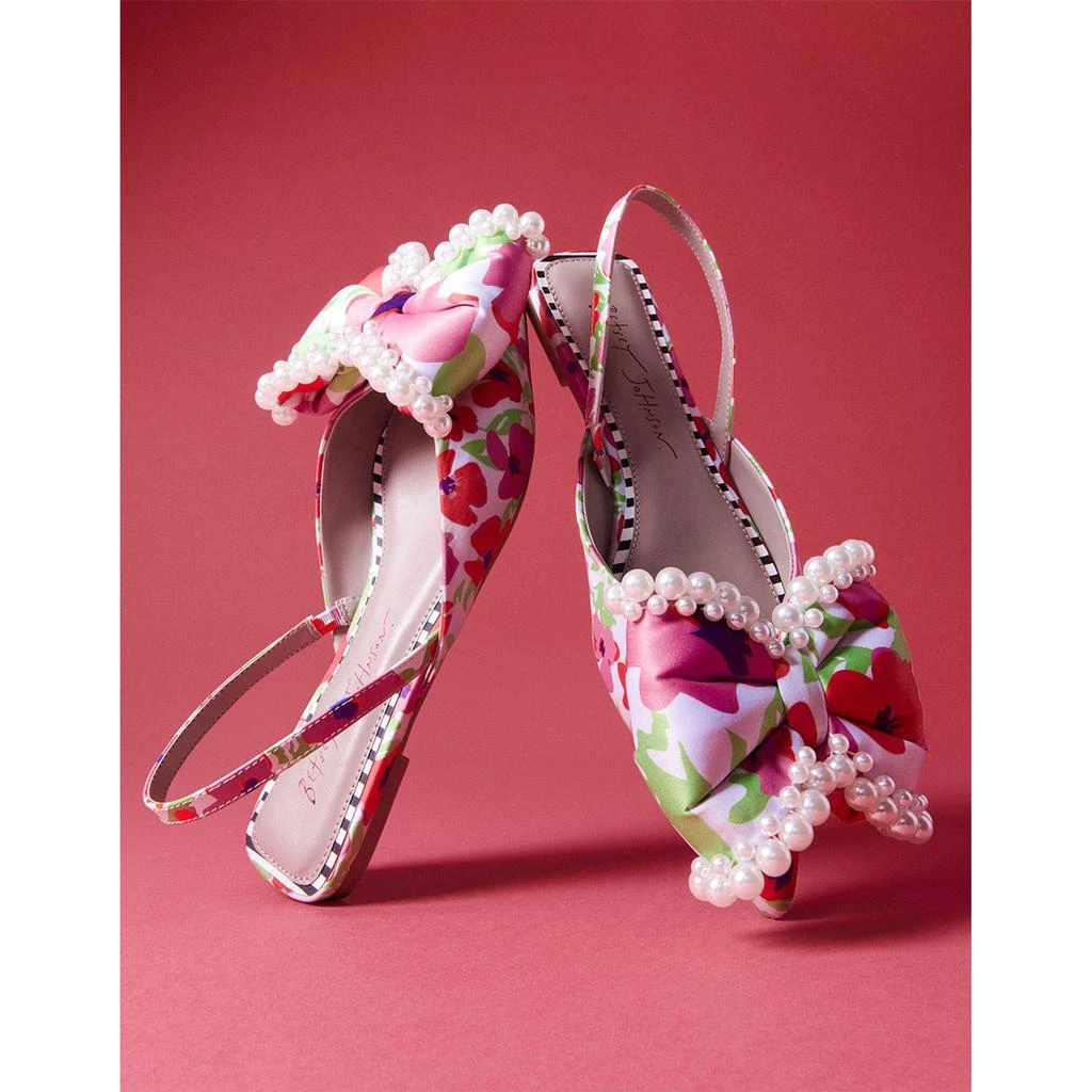 Betsey Johnson Camilo White Multi 2