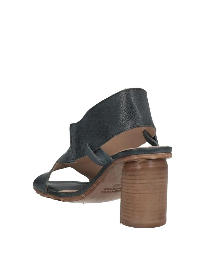 1725.A Sandals 3