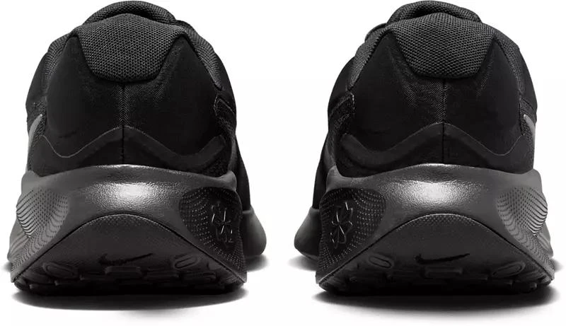 NIKE Nike Men
s Revolution 7 Running Shoes 8