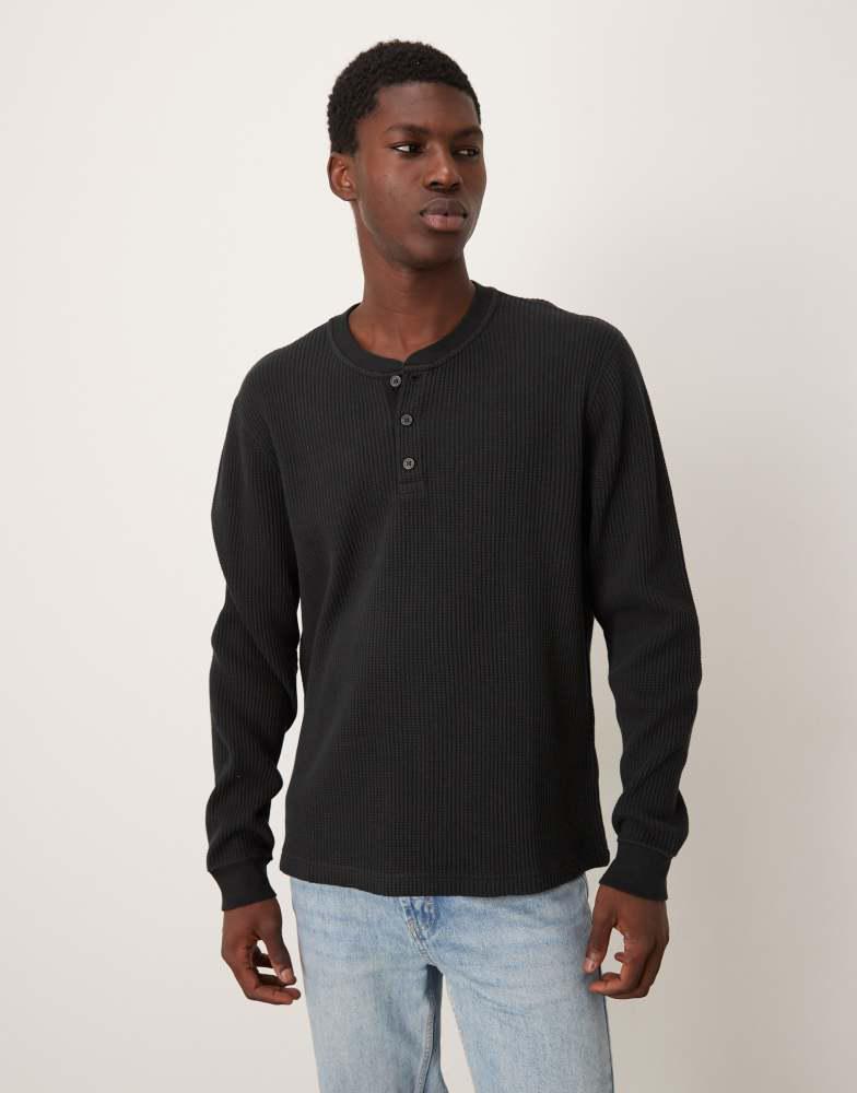 Abercrombie & Fitch long sleeve waffle henley top in black – On