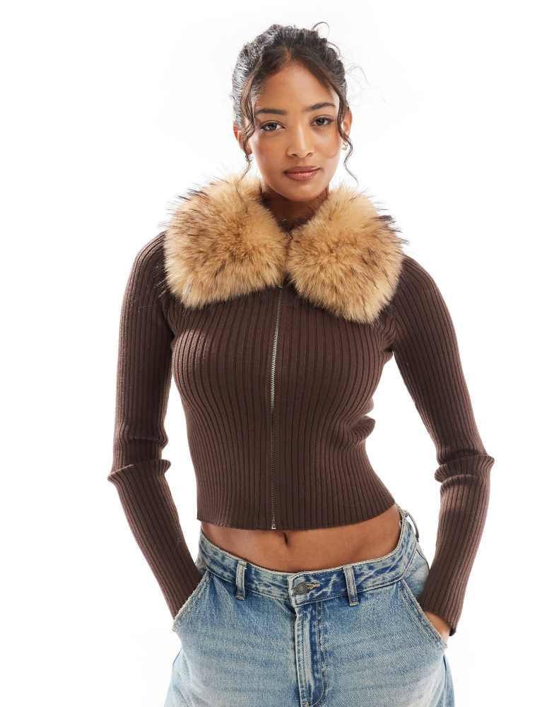 Bershka Bershka faux fur collar zip up knitted top in brown