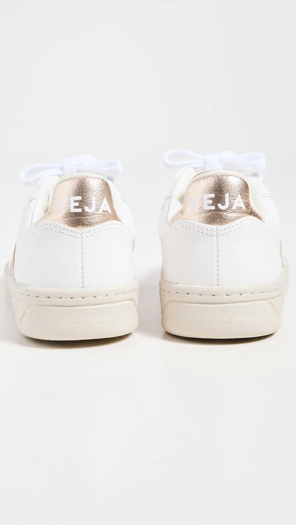 Veja V-10 Sneakers 2