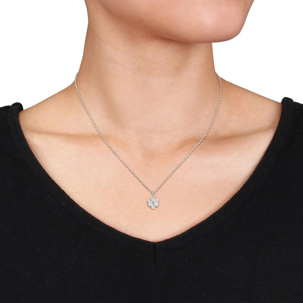 Mimi
Max Created Forever 1/2ct TW Lab-Grown Diamond Inverted Triangle Cluster Necklace Sterling Silver 2
