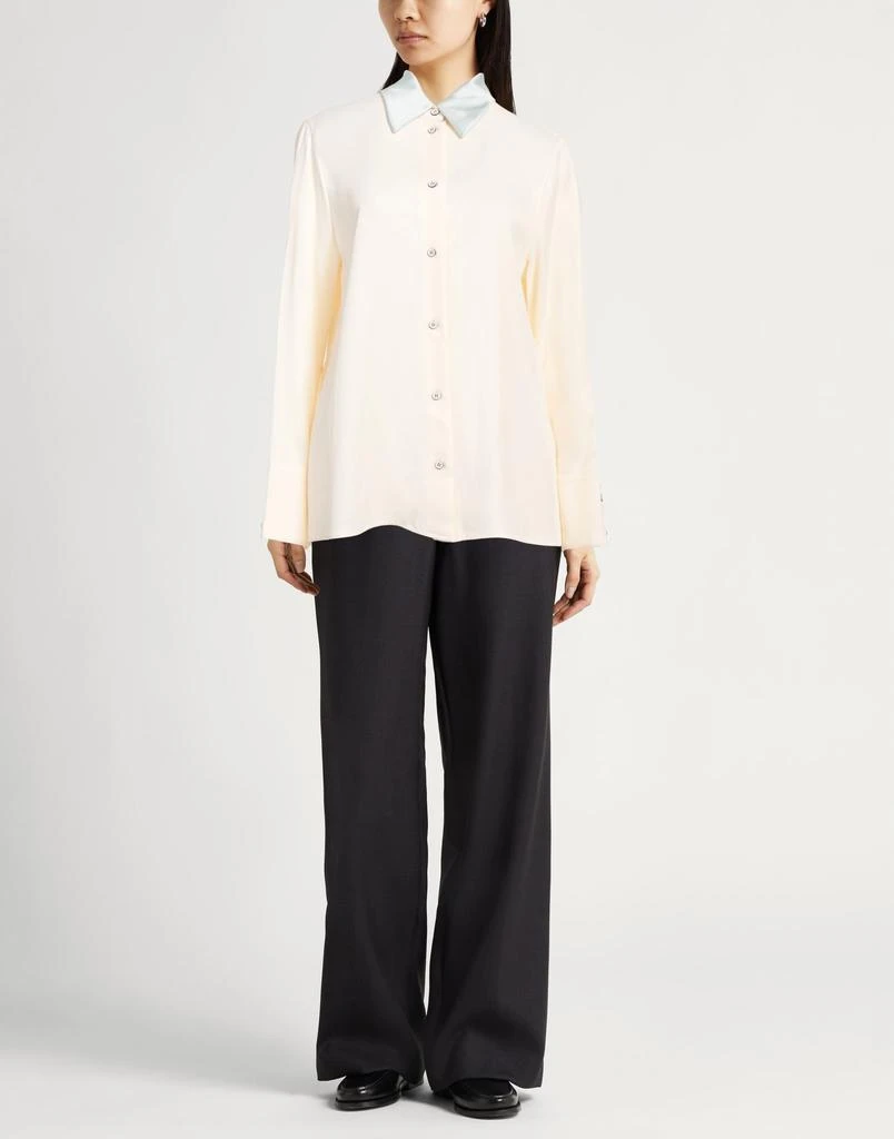 Jil Sander Patterned shirts
blouses 2