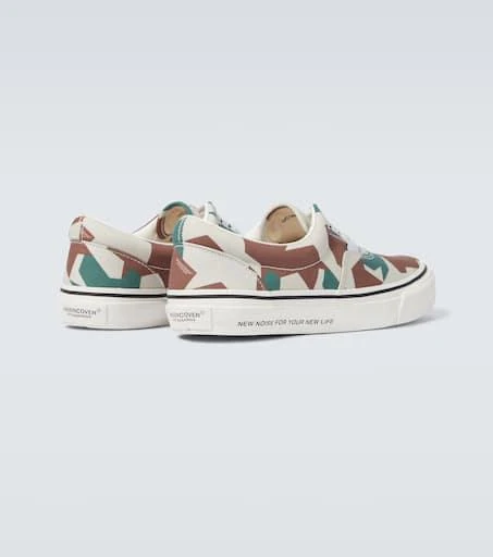 UNDERCOVER Camouflage canvas sneakers 6