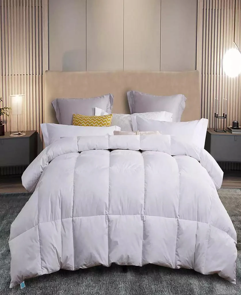 Martha Stewart 95%/5% White Feather & Down Comforter, Twin, Exclusively at Macy’s 1