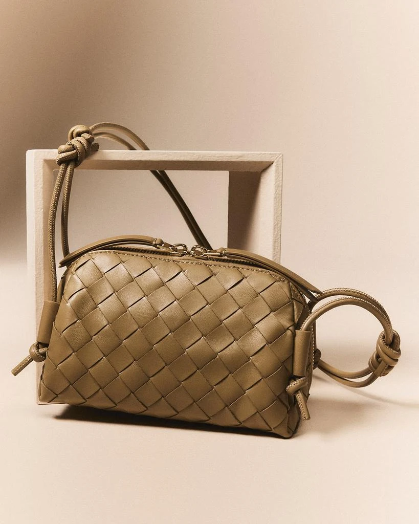 Bottega Veneta Zip Leather Pouch Shoulder Bag 2