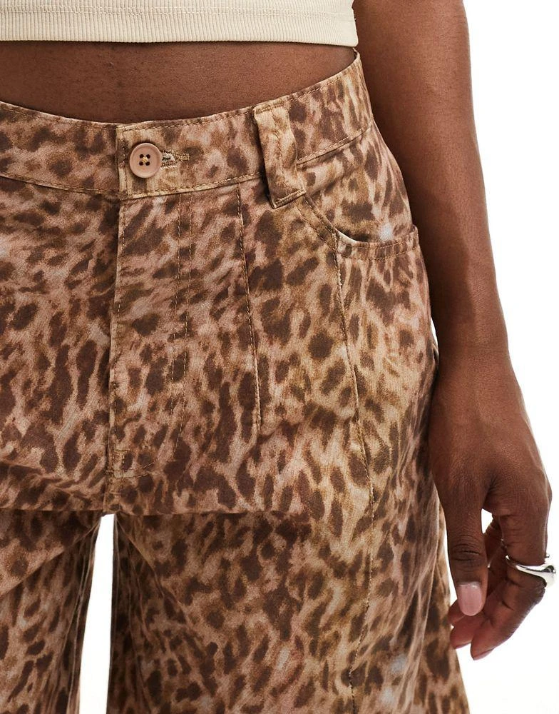 Reclaimed Vintage Reclaimed Vintage leopard print barrel leg trouser 5