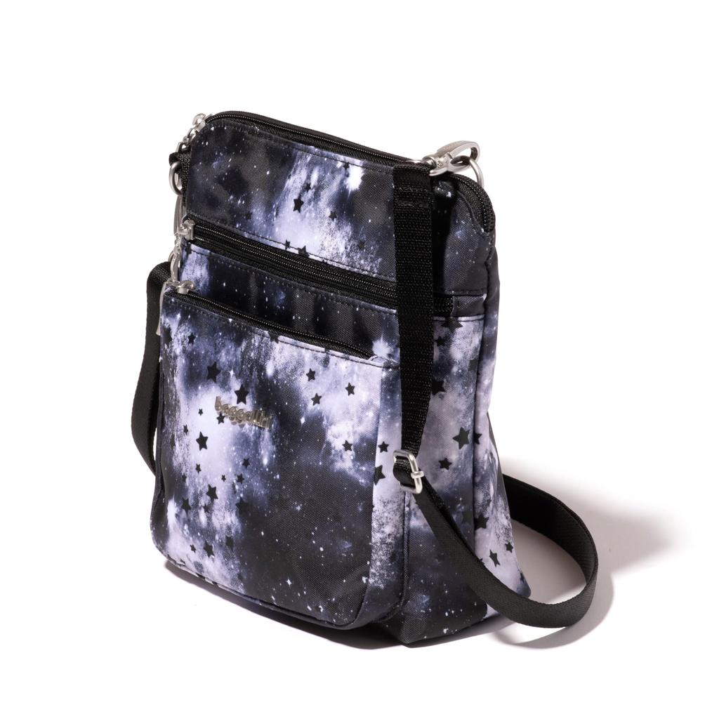 Baggallini Modern Pocket Crossbody