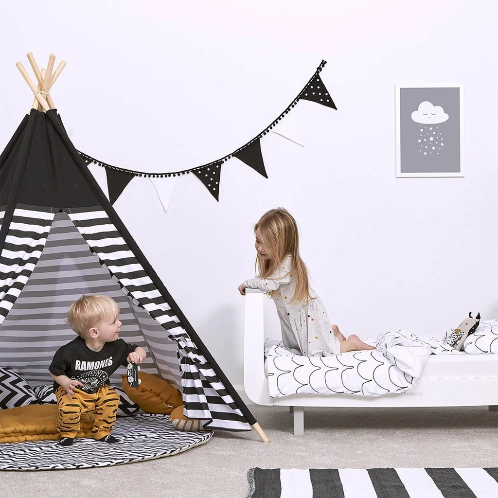 The Hut Snüz Cloud Nursery Print - Grey 2
