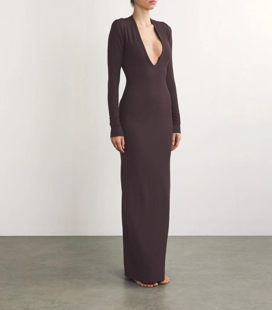 SKIMS Soft Lounge V-Neck Long Slip Dress - Dresses & Skirts - BeyondStyle SKIMS Soft Lounge V-Neck Long Slip Dress - Dresses & Skirts - BeyondStyle