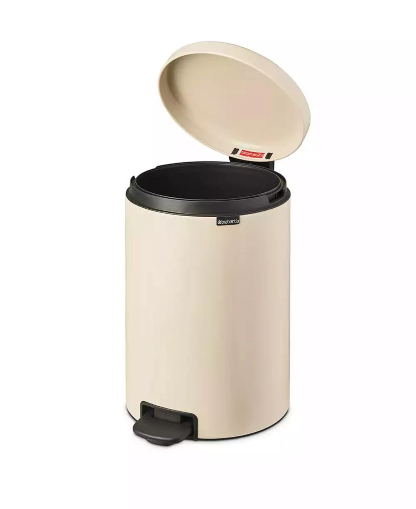 Brabantia New Icon Step on Trash Can, 5.3 Gallon, 20 Liter 4