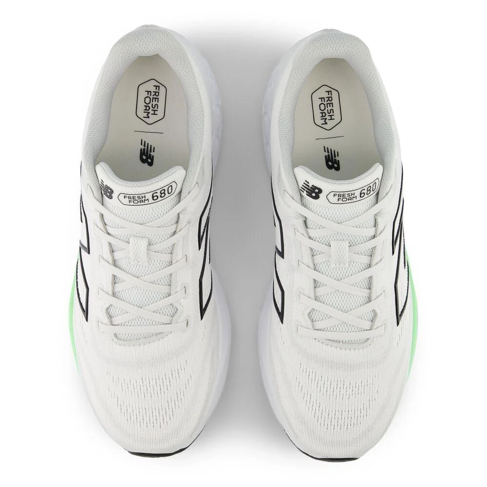 New Balance New Balance Men
s Fresh Foam 680 V8 Running Shoe 5