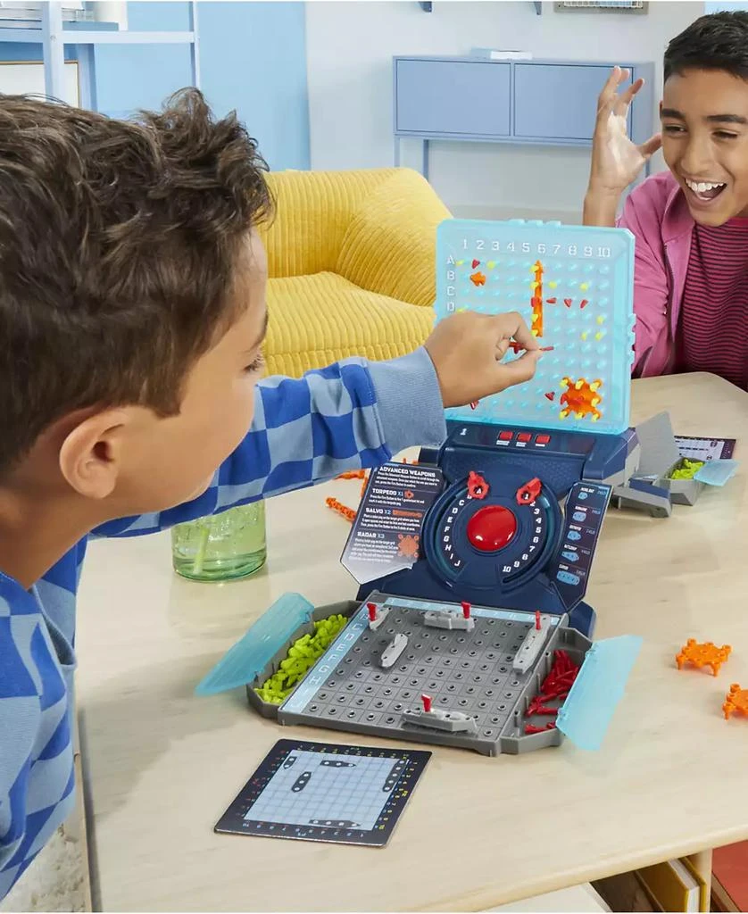 Hasbro Electronic Battleship Reloaded Board Game 4