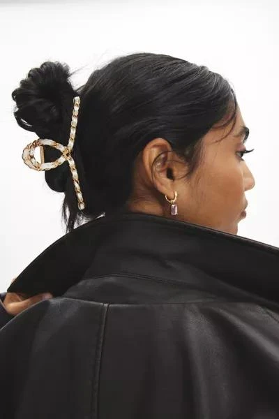 Urban Outfitters Ribbon Wrapped Infinity Claw Clip 1