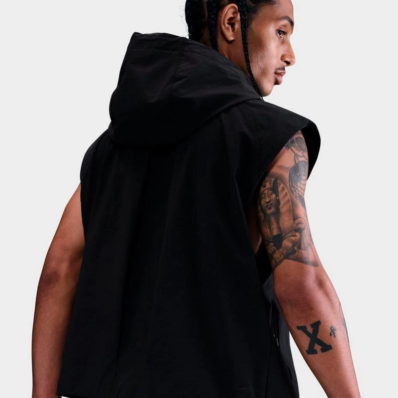 NIKE Men
s Nike Tech Dri-FIT Woven Windrunner Vest 4