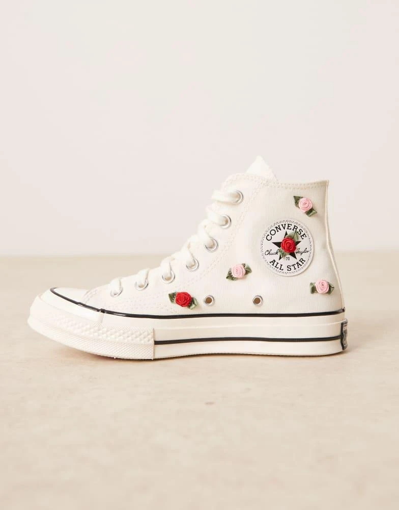 Converse Converse Hearts Chuck 70 Hi trainers in white with embroidered roses 2