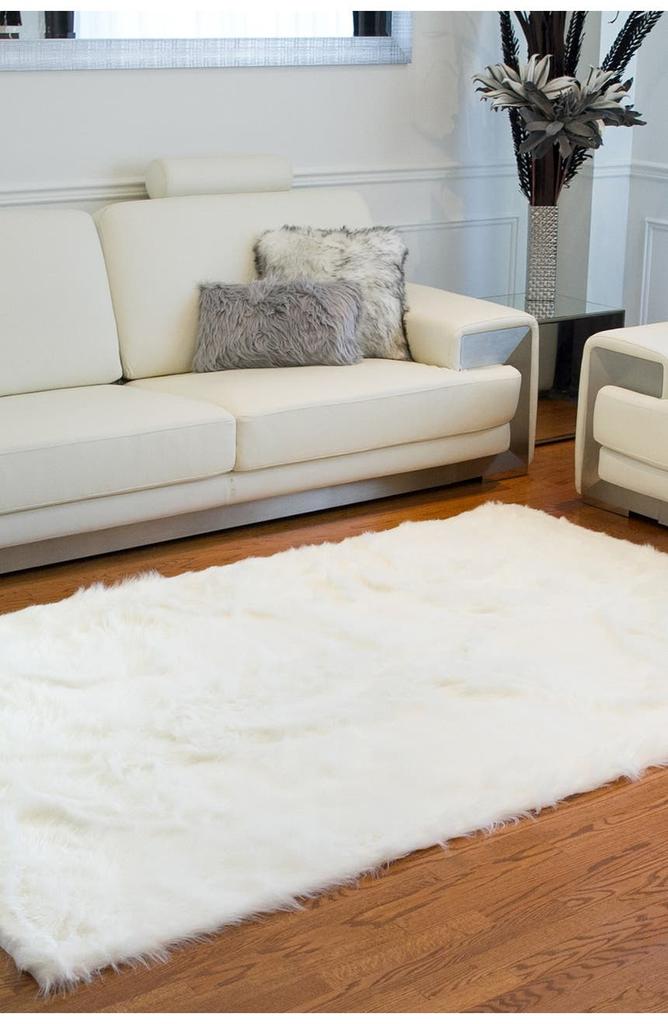 LUXE Hudson Faux Fur Rug/Throw - 5ft. x 8ft- Off White