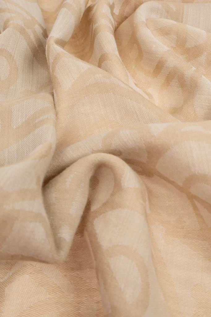 Burberry Wool scarf with logo 5