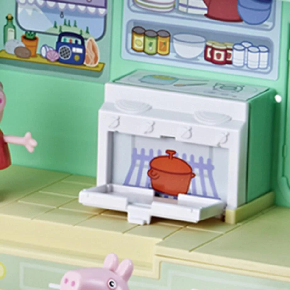 Peppa Pig Caravan Toy Set 7