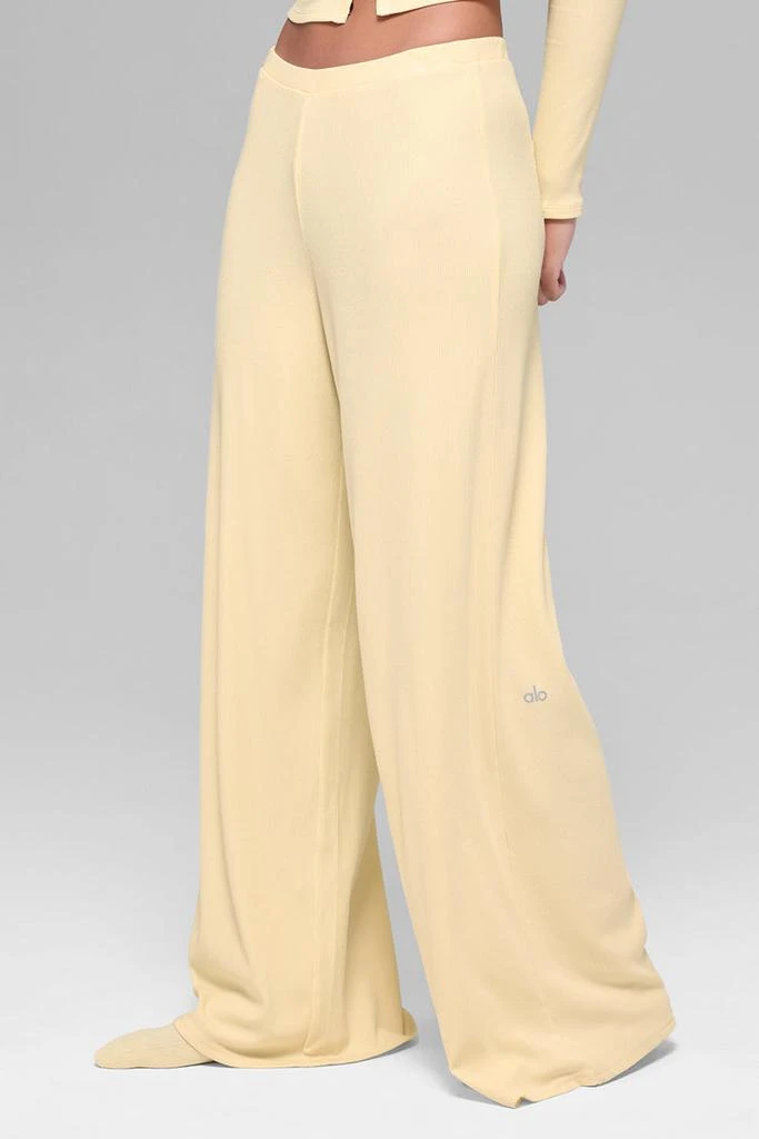 Alo Mid-Rise Dreamlight Straight Pant - Candlelight Yellow 3