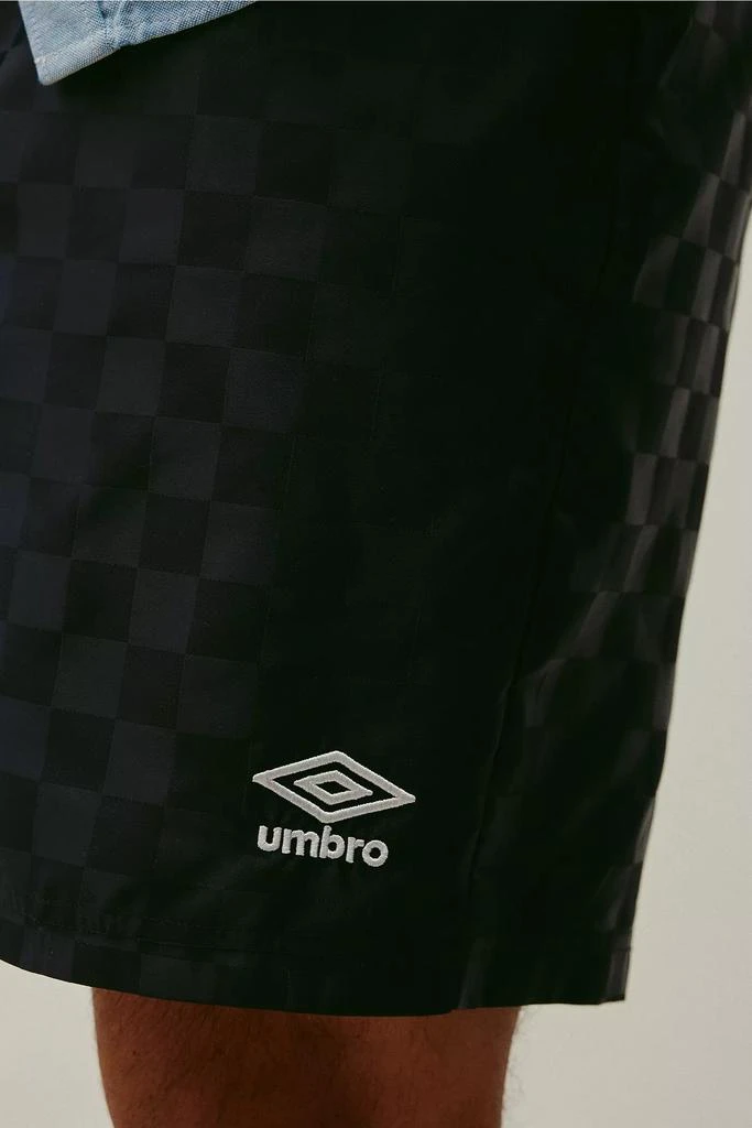 Umbro Umbro Checkerboard Patterned 7” Short 4