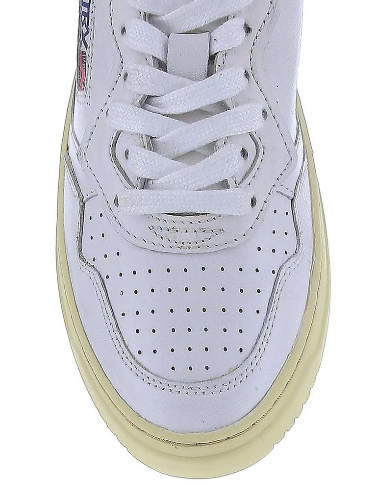 Autry Medalist Low Sneakers 4