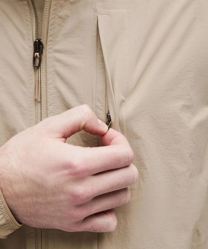 Lululemon Sojourn Windbreaker Jacket 22
