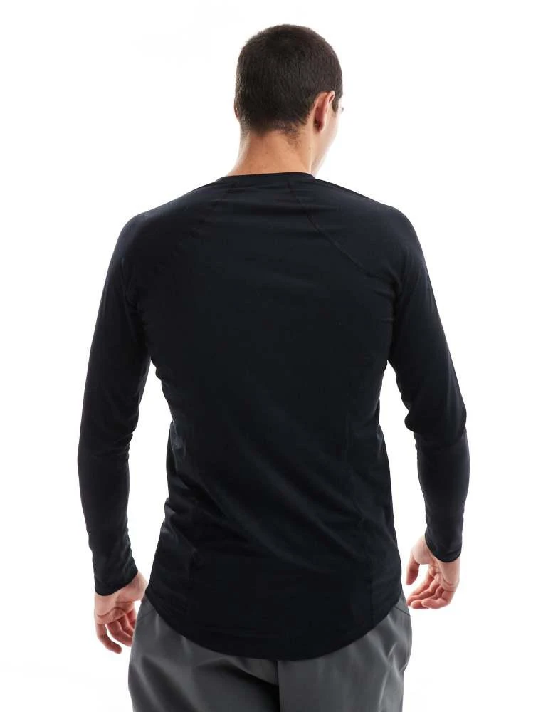 Columbia Columbia Midweight stretch long sleeve ski baselayer top in black 4