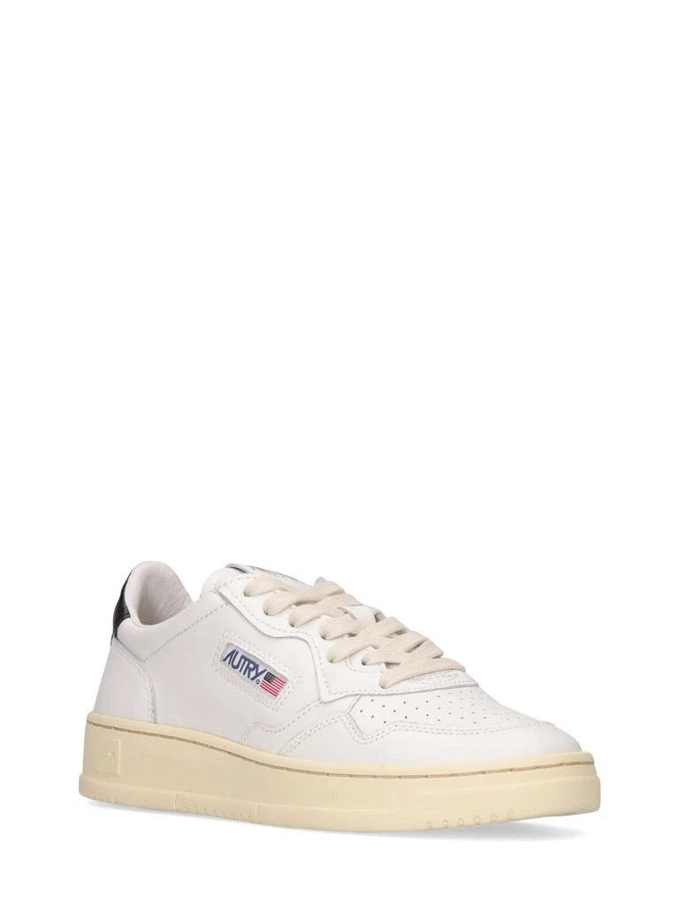 Autry Medalist Low Sneakers 2