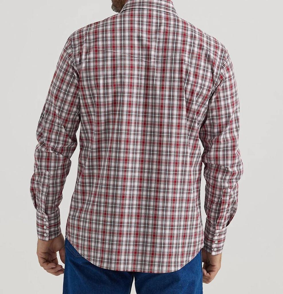 Wrangler Wrangler - Men's Wrinkle Resist Long Sleeve Classic Fit Snap Shirt