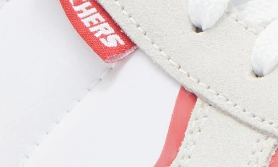 SKECHERS New Wave Low Top Sneaker 7