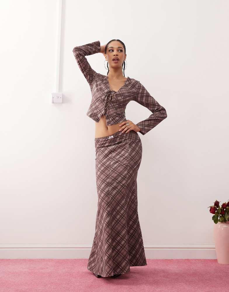 Daisy Street Daisy Street crop tie front top in burgundy check co-ord