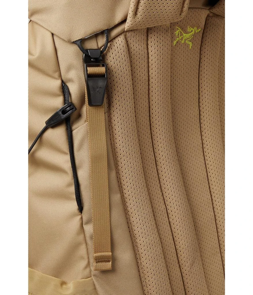 Arc'teryx Mantis 30 Backpack 4